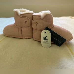 NWT Emu Australia Soft Pink Kids Boots